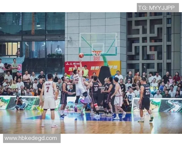 体育实时数据重庆篮球队实力飙升创历史新高引发全城热议